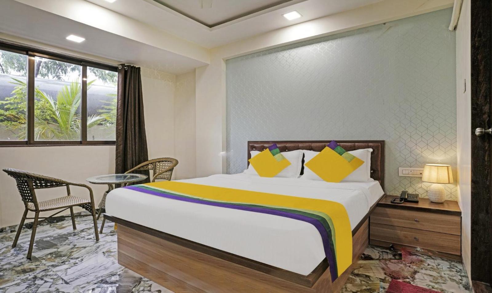 Glitz Hotels Golden Birds - Mahape, Navi Mumbai Luaran gambar